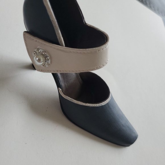 VTG S/2 OPHELIA MINI Classic COUTURE Fashion SHOE Premier 1999 Edition - Picture 3 of 8